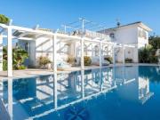 Vendesi villa a Forte dei Marmi