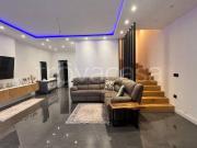 Vendesi villa a schiera a Caserta via Montagna, 4, Centurano