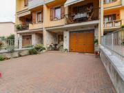 Vendesi villa a schiera a Casto via Paolo VI