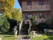 Vendesi villa a schiera a Ferrara, Cona