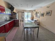 Vendesi villa a schiera a Lucca via Girolamo Savonarola,...