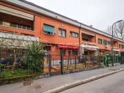 Vendesi villa a schiera a Milano via Finale Ligure 14, QT8