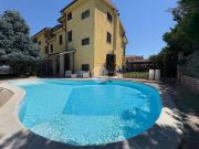 Vendesi villa a schiera a Montalto Uffugo via g....