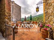 Vendesi villa a schiera a Noli via Martiri di Voze, 37