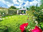 Vendesi villa a schiera a Prato via dell'Alloro,...