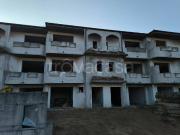 Vendesi villa a schiera a Santa Cristina e Bissone via...