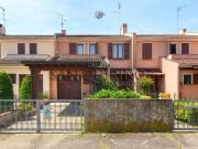 Vendesi villa a schiera a Suzzara via Vittorio Bachelet, 5