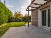 Vendesi villa a schiera a Treviso via fornaci,...