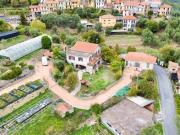 Vendesi villa bifamiliare a Boscomare, Pietrabruna