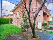 Vendesi villa bifamiliare a Brescia via Passo del...