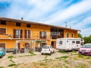 Vendesi villa bifamiliare a Castelrosso, Chivasso