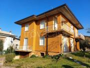 Vendesi villa bifamiliare a Desenzano del Garda via San...