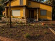 Vendesi villa bifamiliare a Firenze via Buia, 3B, San...