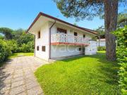 Vendesi villa bifamiliare a Lignano Riviera, Lignano...