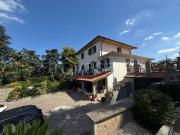 Vendesi villa bifamiliare a Marino via Costa Rotonda,...