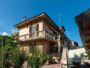 Vendesi villa bifamiliare a Moncalieri strada Carignano,...