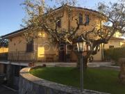 Vendesi villa bifamiliare a Monte Porzio Catone via...