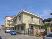 Vendesi villa bifamiliare a Nichelino via Sassari, 62