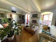 Vendesi villa bifamiliare a Palermo viale Venere,...
