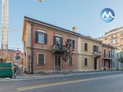 Vendesi villa bifamiliare a Pesaro viale Alessandro...