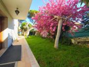 Vendesi villa bifamiliare a Pescara via Gole di Celano,...