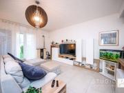 Vendesi villa bifamiliare a Quarrata via Nazario Sauro,...