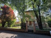 Vendesi villa bifamiliare a Reggio nell'Emilia,...
