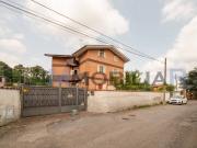 Vendesi villa bifamiliare a Roma, Castel di Leva