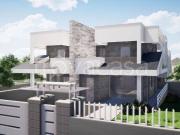 Vendesi villa bifamiliare a Roma via Cantoira, 52,...