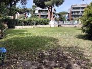 Vendesi villa bifamiliare a Roma via Euripide, 21, Axa