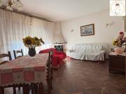Vendesi villa bifamiliare a Rosignano Marittimo via...