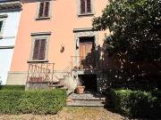 Vendesi villa bifamiliare a Rufina viale Duca della Vittoria