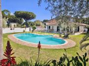 Vendesi villa bifamiliare a Terracina viale delle Rose,...