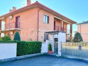 Vendesi villa bifamiliare a Voghera via Papa Paolo vi, 16