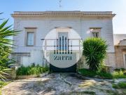 Vendesi villa singola a Bari corso Umberto I, 62, Santo...