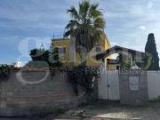 Vendesi villa singola a Bari strada pizzillo, Palese