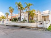 Vendesi villa singola a Calimera via Francesco Petrarca