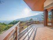 Vendesi villa singola a Spiazzi, Caprino Veronese