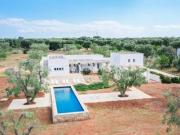 Vendesi villa singola a Carovigno