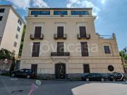 Vendesi villa singola a Castellammare di Stabia via...