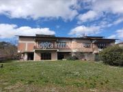 Vendesi villa singola a Chianciano Terme strada della...