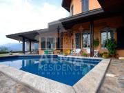 Vendesi villa singola a Como via Terlizza, Lora