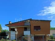 Vendesi villa singola a Cremona via Belgiardino,...