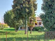 Vendesi villa singola a Crocetta del Montello via...