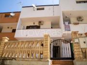 Vendesi villa singola a Crotone via Sibaris, 39