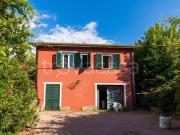 Vendesi villa singola a Fonte Nuova via Venezia...