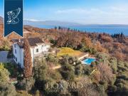 Vendesi villa singola a Gardone Riviera