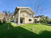 Vendesi villa singola a Gravedona ed Uniti via Poncia, 64/b