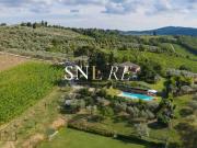 Vendesi villa singola a Greve in Chianti piazza delle...