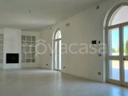 Vendesi villa singola a Latina strada Petrimerco, Borgo...